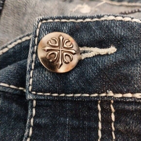 ZCO Jeans Premium Shorts 22W Denim Blue Embroidered Sequins Rhinestone Mid Rise - Picture 10 of 11